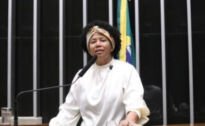 Comissão aprova novas regras para a caderneta de saúde de bebês prematuros