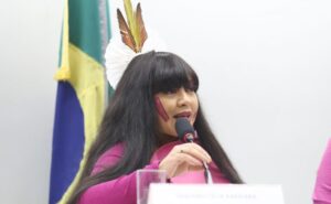 Comissão aprova preferência por profissionais mulheres no atendimento a vítimas de violência doméstica