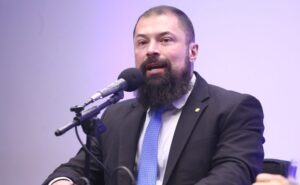 Comissão aprova proposta que cria marco legal contra facções e milícias