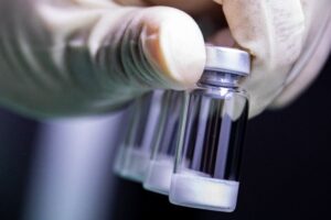 Botucatu inicia vacinação contra a dengue com imunizante desenvolvido pelo Instituto Butantan