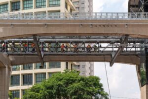 Linha 17‑Ouro: Estação Vila Cordeiro vai ampliar acesso à região residencial com alternativa ao trânsito da av. Roberto Marinho