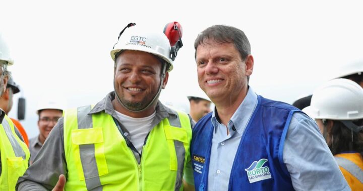 Comitiva estadual visita obras de novo acesso viário ao Porto de São Sebastião