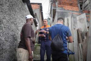 Governo de SP entrega sirene de alerta para área de risco em Mauá