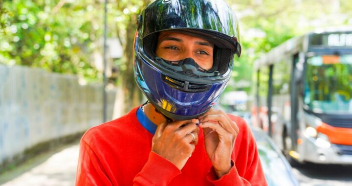 Isenção IPVA 2026: motoboys aprovam e fazem planos para dinheiro economizado