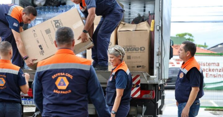 Governo de SP reforça atendimento em áreas alagadas em Peruíbe