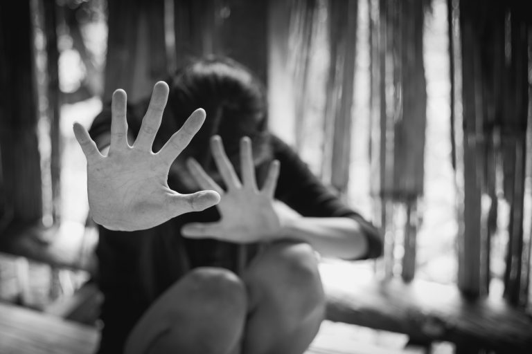 Comissão mista debate violência contra a mulher e aplicação da Lei do Feminicídio; participe