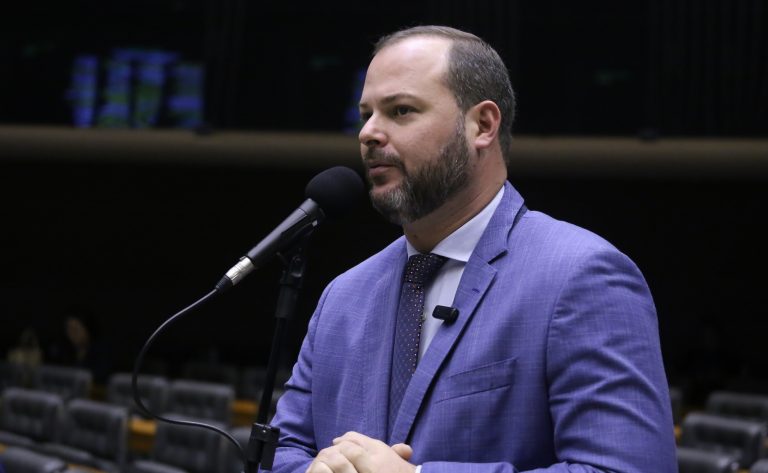 Projeto cria regras para bicicletas elétricas e exige cadastro e capacete