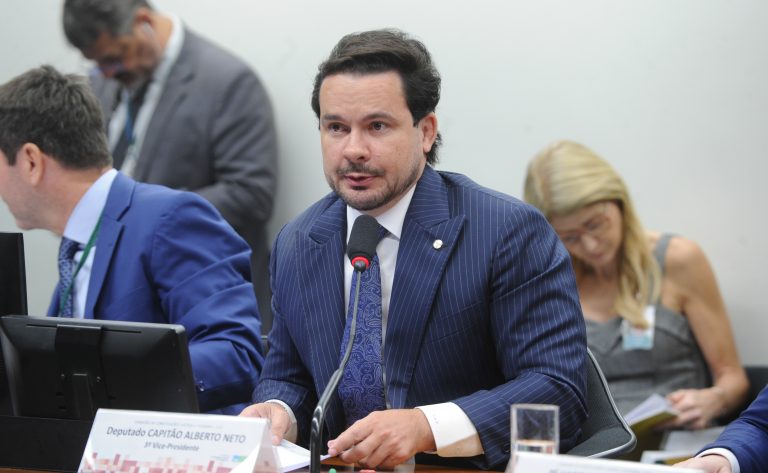 Comissão aprova inclusão da Polícia Penal no Fundo Constitucional do DF