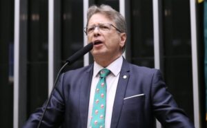 Projeto assegura aposentadoria a policial com invalidez permanente