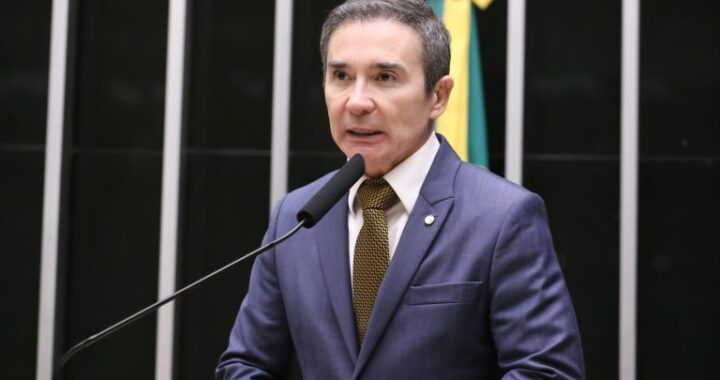 Projeto obriga condomínios a denunciar casos de maus-tratos a animais