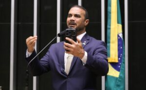 Relator quer enquadrar exploração sexual infantil como crime de organização; ouça a entrevista