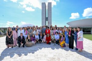 Prioridades da bancada feminina para 2026 têm foco no combate ao feminicídio e na busca por orçamento