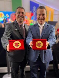 Ribeirão Branco recebe Selo Ouro em alfabetização e é reconhecida em evento do MEC, em Brasília