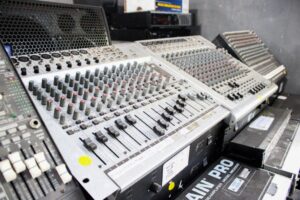 Fundo Social de São Paulo promove leilão on-line com 225 lotes de bens inservíveis