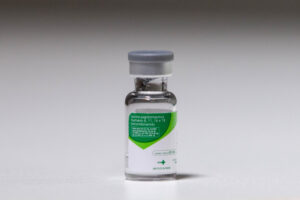 Vacina contra o HPV: entenda por que a dose única é eficaz e pode ajudar a eliminar o câncer do colo do útero