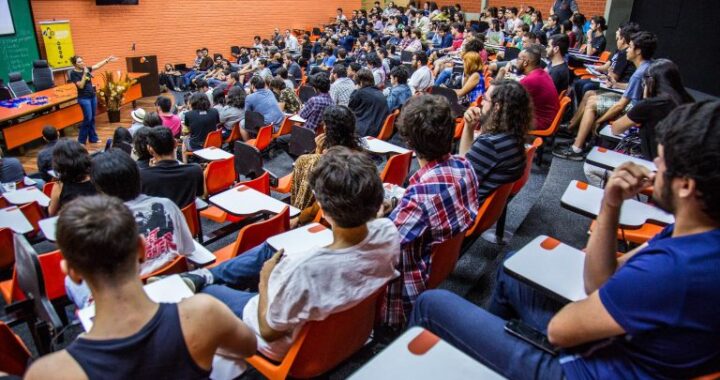 Lei sancionada reestrutura carreiras do serviço público federal