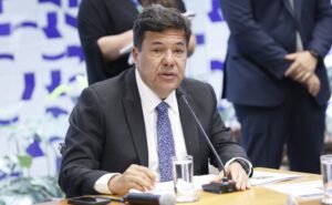 Comissão sobre PEC da Segurança Pública analisa relatório hoje