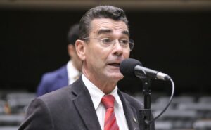 Comissão de Direitos Humanos debate direito à moradia digna; participe