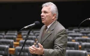 Comissão aprova aumento de pena para crime de extorsão em caso de tomada forçada de propriedades