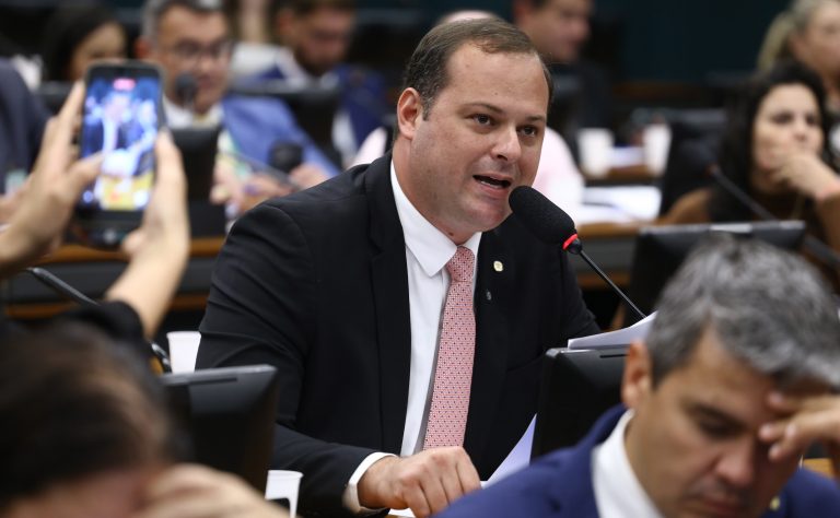 Comissão aprova prioridade para liminares de saúde sobre pedidos de gratuidade de Justiça