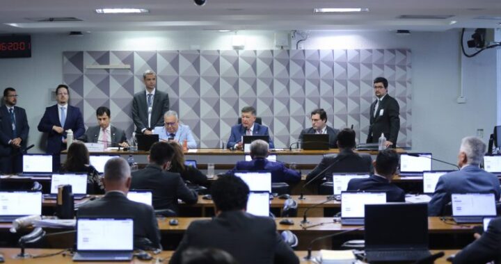Convocados não comparecem e CPMI do INSS adia depoimentos