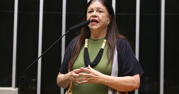 Comissão aprova proposta para impedir corte de BPC por posse de veículo na família