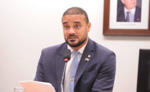 Comissão aprova monitoramento de presos com uso de câmeras, GPS e biometria