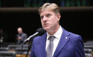 Câmara aprova projeto que obriga companhias aéreas a dar assistência a familiares de vítimas de acidentes