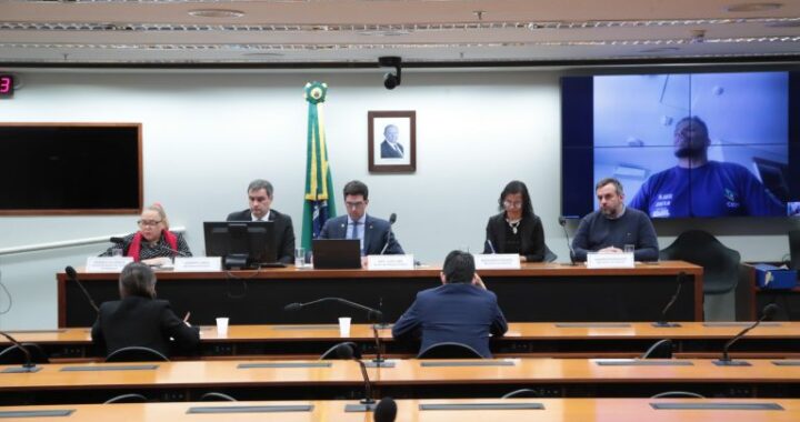 Debatedores divergem sobre indenização a clubes formadores de atletas