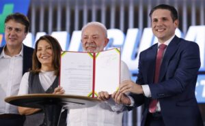 Motta destaca avanços na educação e reforça papel da Câmara em projetos do setor