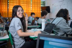 Governo de SP deposita nesta quinta-feira (30) bônus para 188 mil profissionais da educação