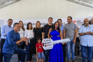 Governo de SP entrega Parque Palafitas e avança na requalificação de área de mangue em Santos