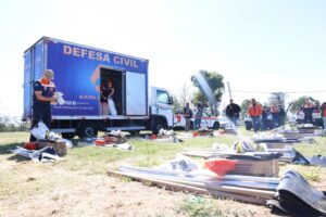 Governo de SP entrega kits inéditos a produtores rurais como estratégia de combate a incêndios