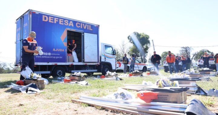 Governo de SP entrega kits inéditos a produtores rurais como estratégia de combate a incêndios