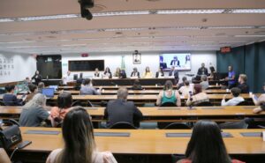 Médicos e pacientes cobram na Câmara aprovação de política nacional para imunodeficiência genética rara