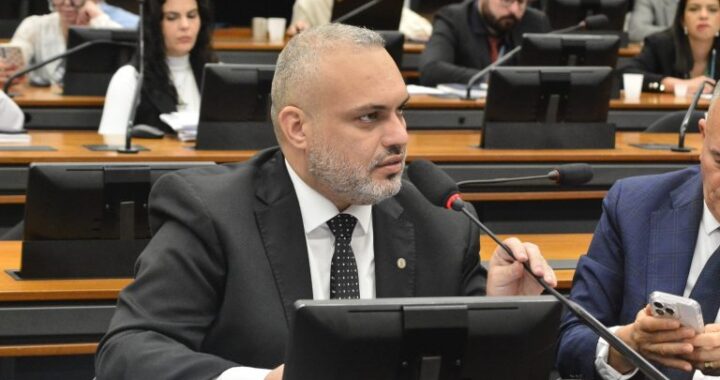 Deputado Marcos Tavares é eleito presidente da Comissão de Trabalho da Câmara