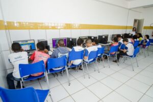 Comissão debate sustentabilidade da conectividade nas escolas