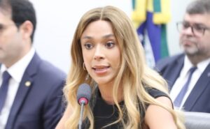 Comissão aprova projeto que exige autodeclaração de cor de candidatos e cria regras para cotas eleitorais