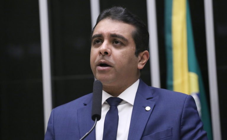 Discussão e votação de propostas legislativas. Dep. Fernando Rodolfo (PL - PE)