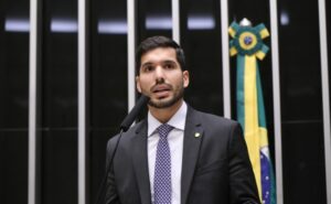 Comissão aprova projeto que proíbe redução de pena por estudo para membros de facções