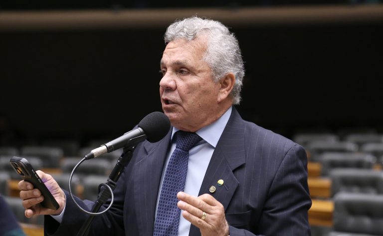 Deputado Alberto Fraga (PL-DF) fala no Plenário da Câmara dos Deputados