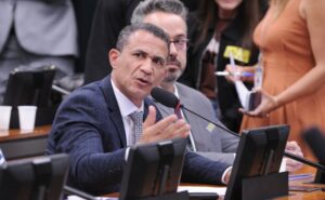Comissão debate proposta de redução da maioridade penal; participe