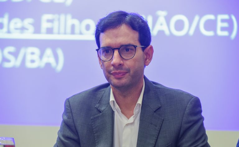 Porto Alegre (RS). Câmara pelo Brasil. Dep. Leo Prates (REPUBLICANOS - BA)