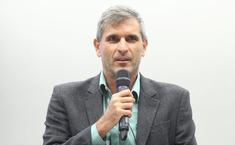 Audiência Pública - Mata Atlântica como aliada chave para a adaptação climática. Diretor de Conhecimento da Fundação SOS Mata Atlântica, Luís Fernando.