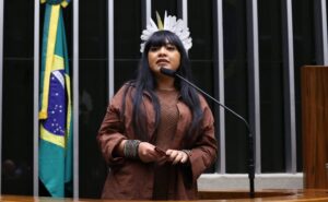 Comissão aprova aumento de pena para agressões no rosto e partes íntimas de mulheres