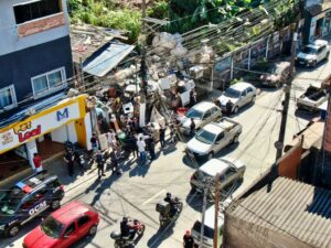 Força-tarefa interdita 6 ferros-velhos e apreende mercadorias em operação contra receptação na capital