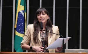 Comissão aprova obrigatoriedade do estudo de história afro-brasileira e indígena em licenciaturas