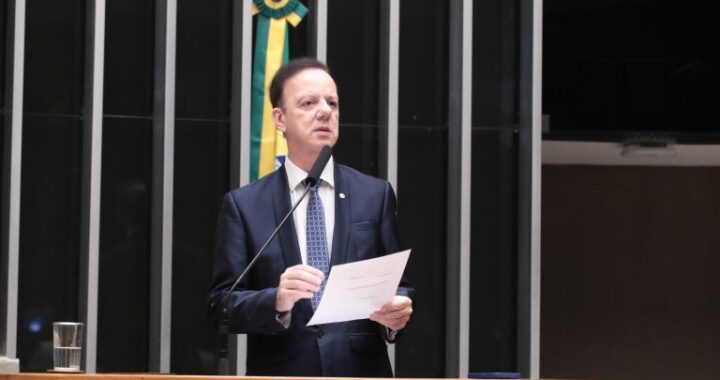Comissão aprova bônus de 10% em residência para participantes do Mais Médicos