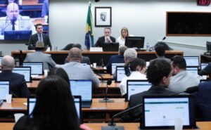 Conselho de Ética analisa pareceres sobre processos por quebra de decoro e ouve testemunhas