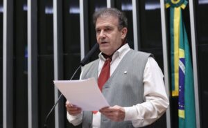 Câmara aprova projeto que reconhece município que se destacar em políticas públicas para pessoa idosa; acompanhe